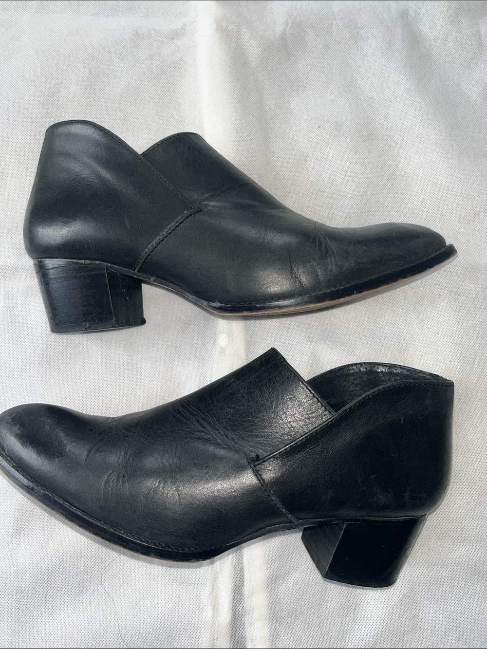 Women's Black Leather CHIO low heels